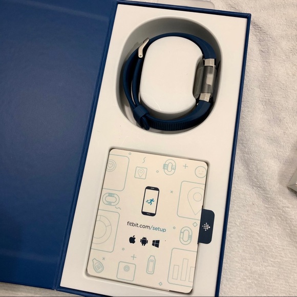 💙Fitbit Charge 2 Bundle - Picture 7 of 9